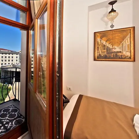 Nusretbey 3* Стамбул